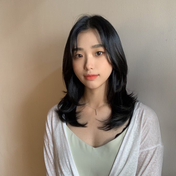송도 미용실 박준뷰티랩 블루 블랙 염색 & 허쉬컷하고 왔어요! 송도 미용실 박준뷰티랩 블루 블랙 염색 & 허쉬컷하고 왔어요!