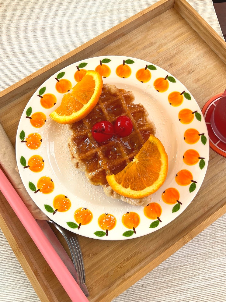  예쁜 망원동 카페 크로플 맛집 반려동물 동반 카페 오랑제뜨21