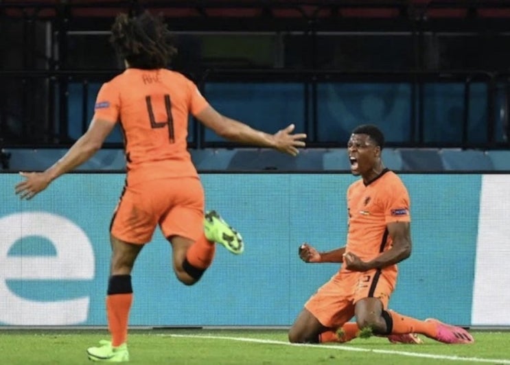 UCL 2021-22 UEFA 챔피언스리그 2차예선 1차전 PSV 갈라타사라이 UCL 2021-22 UEFA 챔피언스리그 2차예선 1차전 PSV 갈라타사라이
