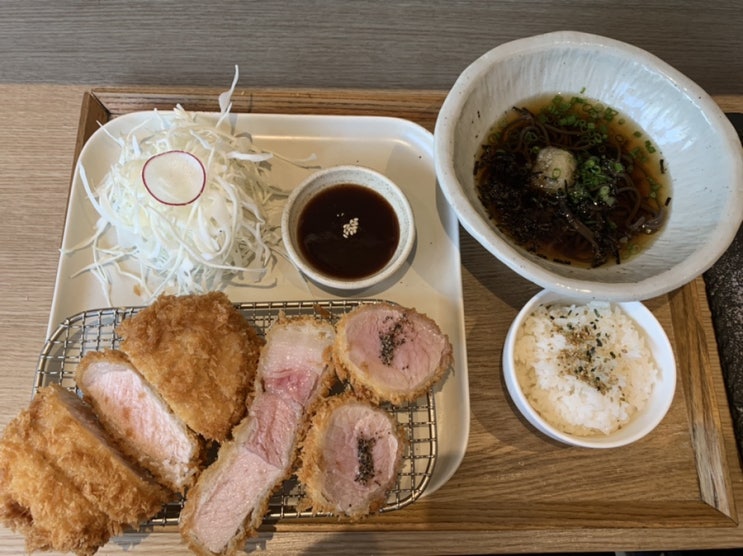  부산 서면 일본식 돈가스, 단일 메뉴 식당인 수수하지만 굉장해 :)