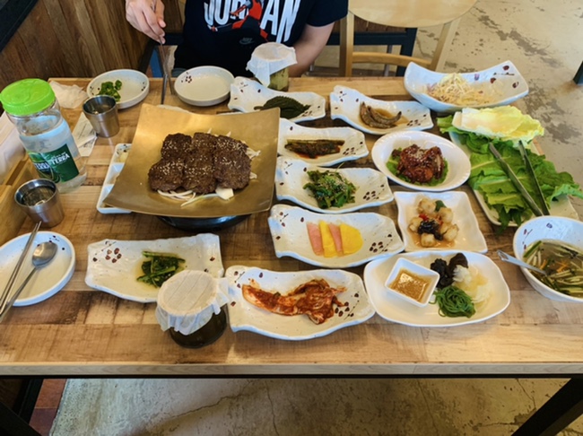  담양에 떡갈비맛집이 있다더니 여기였네요? 담양갈비창고!