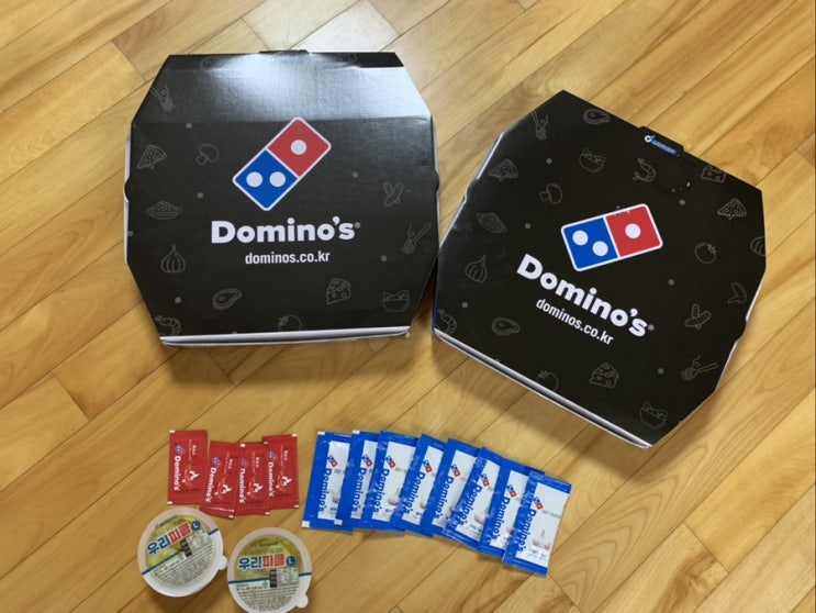 화목한 DAY) 목요일은! 도미노 피자 1+1) 오늘 처음 두 판을 사다! / 추가 3000원 할인받아먹으니 더 맛있네요 ㅎㅎ 화목한 DAY) 목요일은! 도미노 피자 1+1) 오늘 처음 두 판을 사다! / 추가 3000원 할인받아먹으니 더 맛있네요 ㅎㅎ