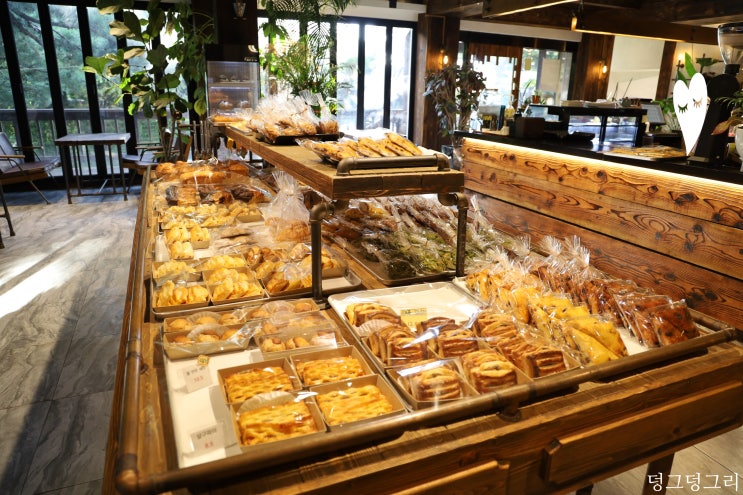  행주산성에 분위기 좋은 베이커리 카페, 샐리제빵소