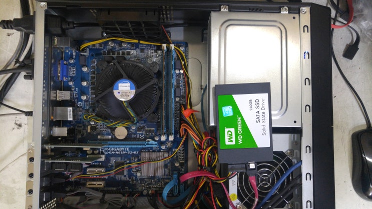 분당컴퓨터판매수리 인텔 Pentium(R) CPU G630 GIGABTE GA-H61M-S2-B3 WD SSD GREEN 240G 그린 2.5형 제품 업그레이드 하기