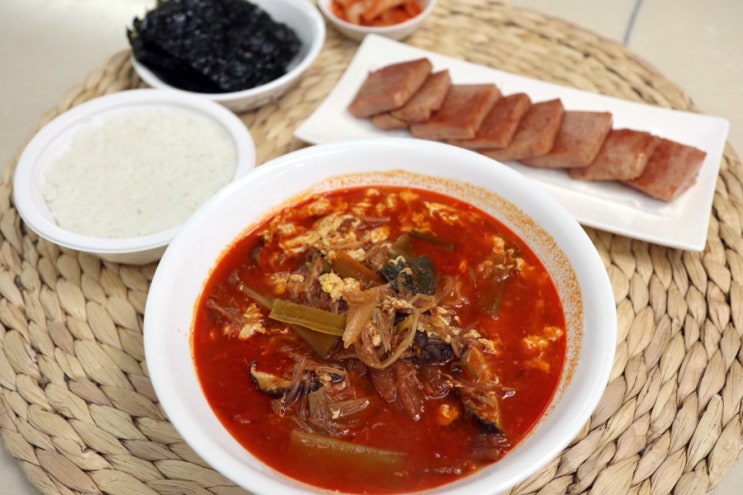  연수역맛집 연수동육개장 편아담 밀키트 가성비 최고다