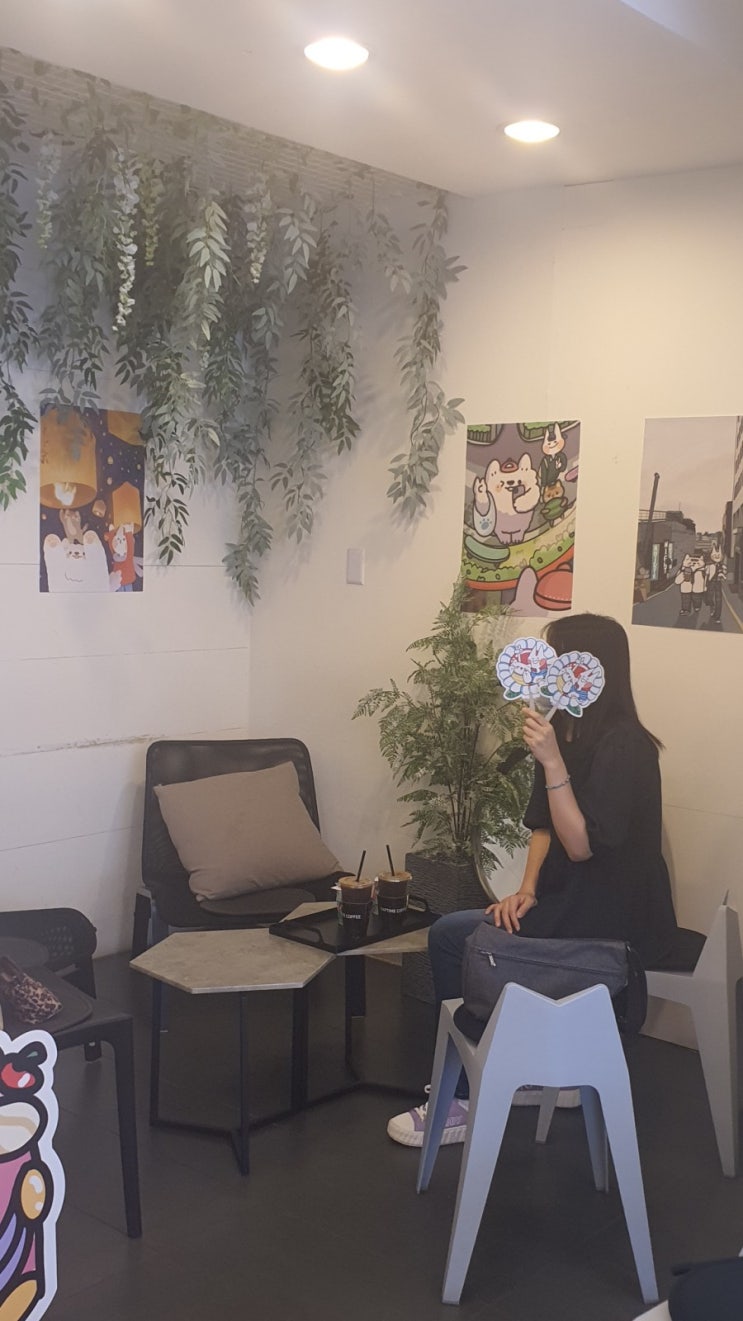 강다니엘 솔로데뷔 우리2주년 기념 단커봇 & 사사님 기여븐 카페이벤트 다녀왔오요!