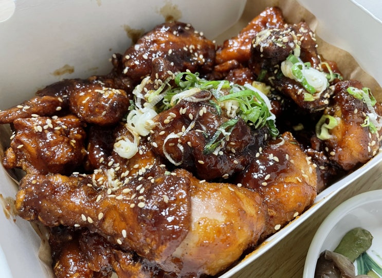 남문통닭영통점 수원왕갈비통닭과 메밀통닭막국수! 남문통닭영통점 수원왕갈비통닭과 메밀통닭막국수!