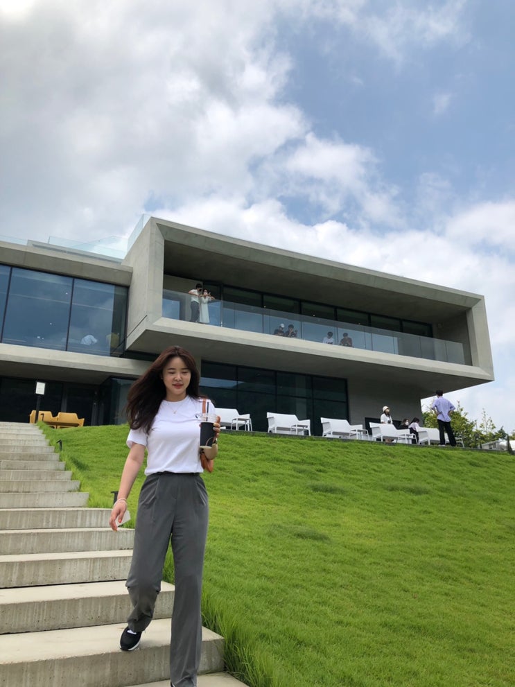  [경기 가평] 북한강 뷰와 아메리카노 한잔 가격에 놀란 카페 골든트리 / 골든트리 솔직후기 / 가평 인스타카페 / 서울 근교 카페