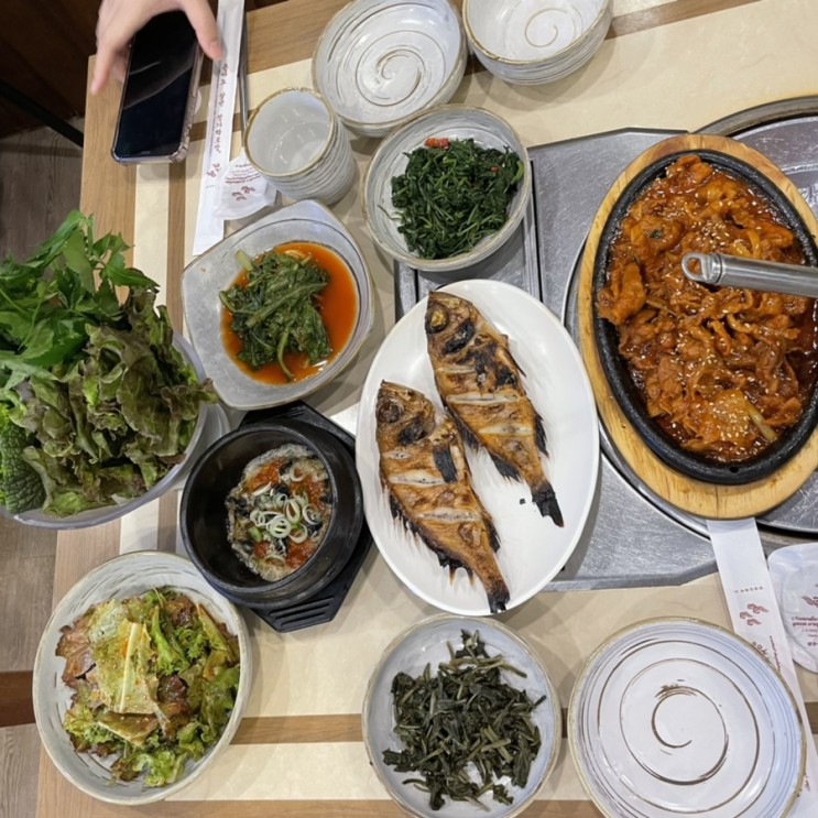 [대전 둔산동 맛집] 생선구이, 청국장, 제육볶음에 누룽지까지 쌈밥 맛집 ! 류미네 돌솥쌈밥
