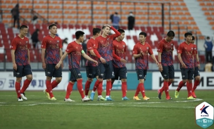 K리그2 프로축구 대전하나시티즌 vs 부산아이파크 서울이랜드 vs FC안양 안산그리너스 vs 김천상무