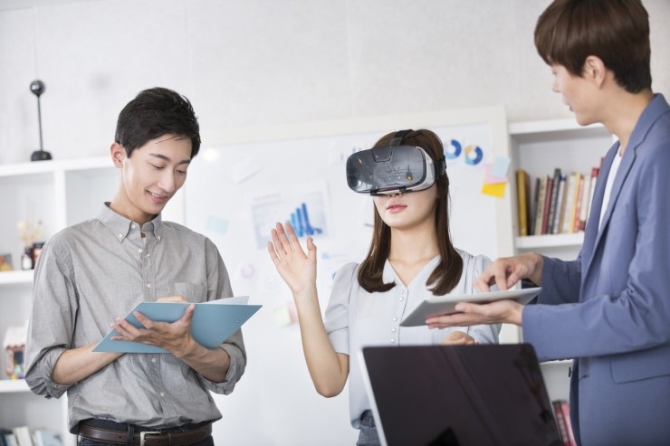  가상 현실 속의 주인공으로 만들어주는 VR 알아보기