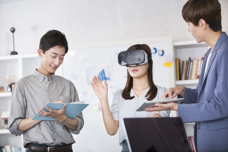  가상 현실 속의 주인공으로 만들어주는 VR 알아보기