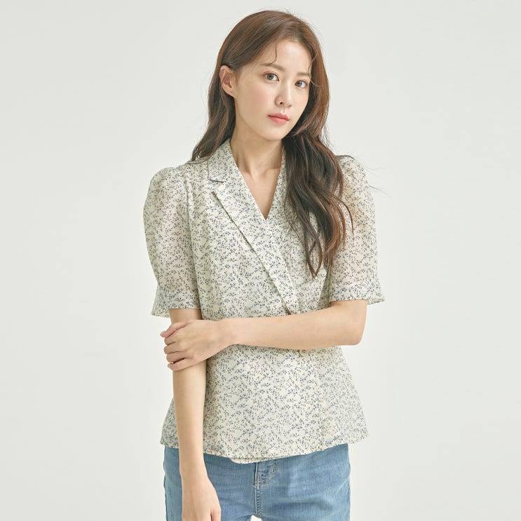  선택고민 해결 로엠 플라워 랩 블라우스 추천해요