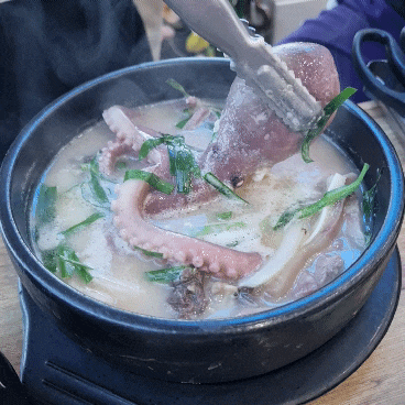 안산 맛집_[봉궁순대국 본점] 산낙지가 통째로? 순대맛집