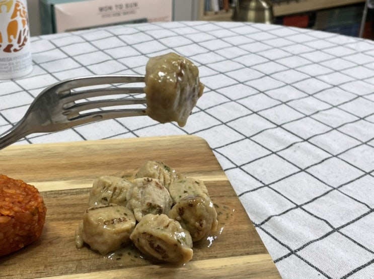 미트리 닭가슴살 볼 너무 맛있어요