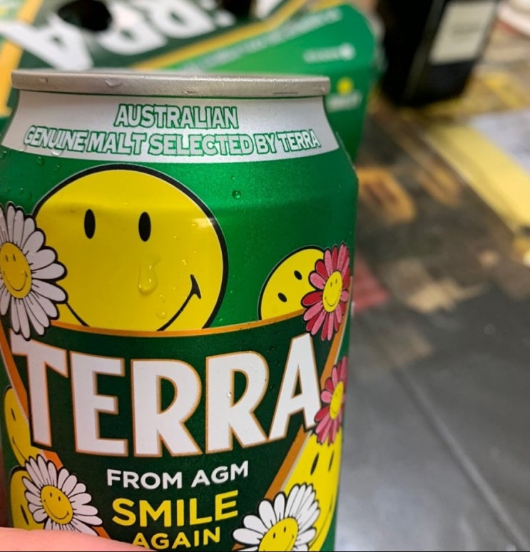  주말에 이걸로 기운나네요 테라 한정판 스마일리