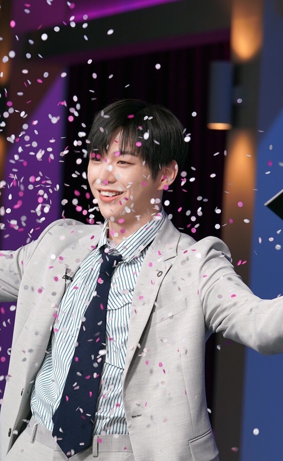 강다니엘 VR 팬미팅, 비하인드 사진도 이케이케 많아요!