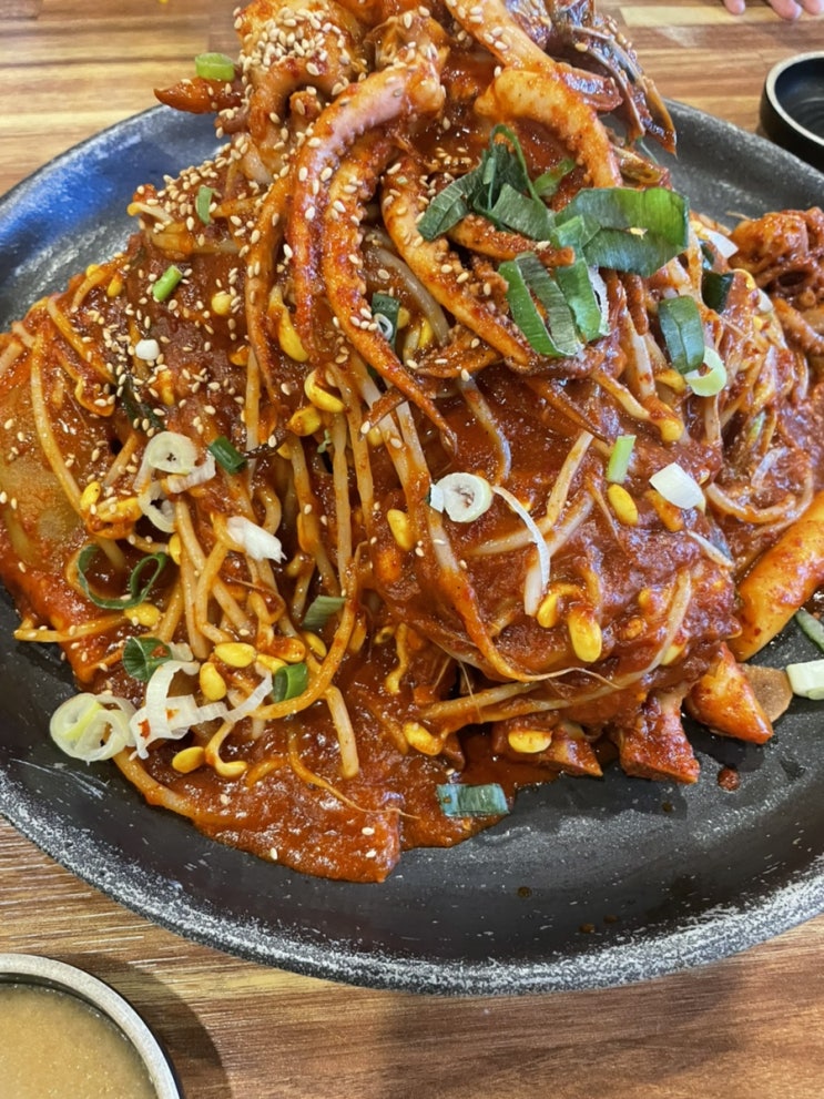  [내돈내산] 주말에 먹은것들(동근이숯불두마리치킨, 왕뼈감자탕 뼈찜)(번외 : 아래사랑니발치후기)