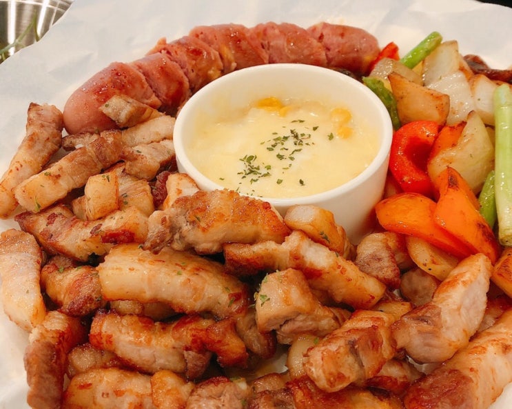  [강남역] 강남역 구워 나오는 저렴한 삼겹살 맛집 / 직장인 한 끼, 배달, 혼밥 추천 '따띠테이블'