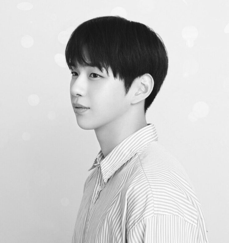  강다니엘 드라마, 극중 가족사진 속 잘생긴 흑발의 위승현