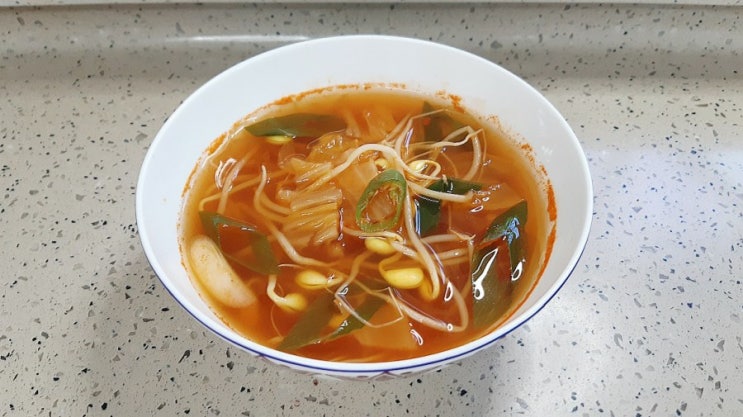 백종원 김치국 김치콩나물국 끓이는법 콩나물김치국 백종원 김치국 김치콩나물국 끓이는법 콩나물김치국