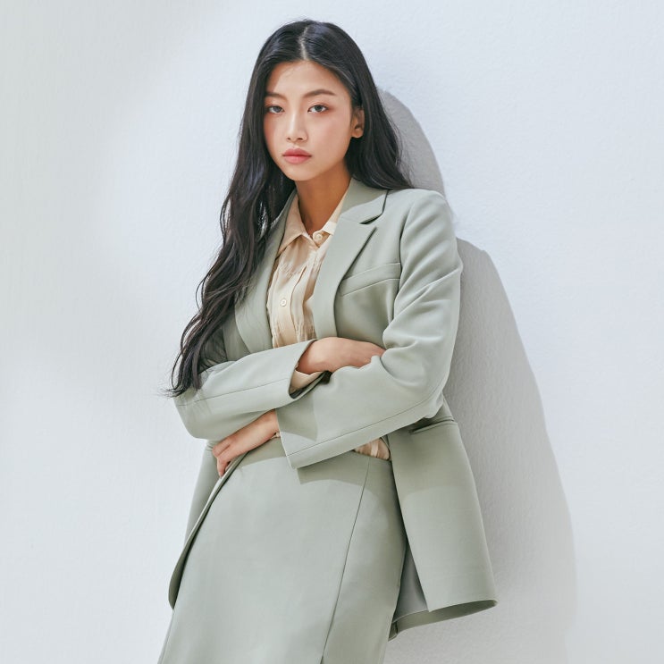 인기 많은 미쏘 여성용 일자핏 단추벨티드 싱글 자켓 좋아요 인기 많은 미쏘 여성용 일자핏 단추벨티드 싱글 자켓 좋아요