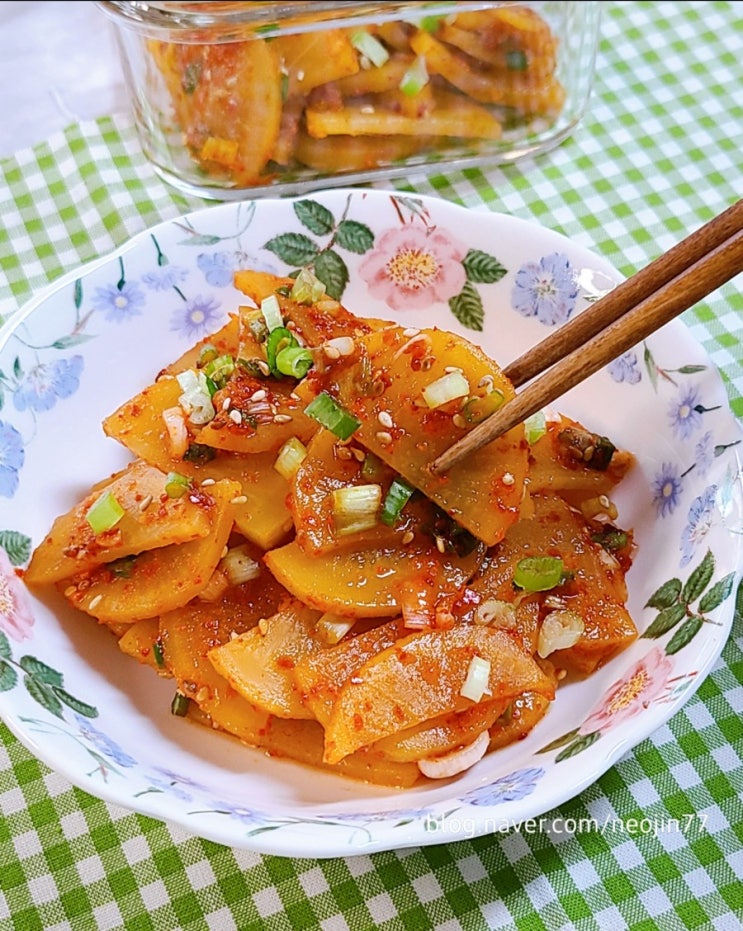 단무지무침 만들기 이런 간단한 반찬을 봤나! 단무지무침 만들기 이런 간단한 반찬을 봤나!