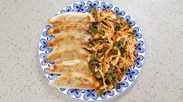 백종원 비빔만두 양념장 만들기 야채비빔만두 군만두 굽는법 백종원 비빔만두 양념장 만들기 야채비빔만두 군만두 굽는법