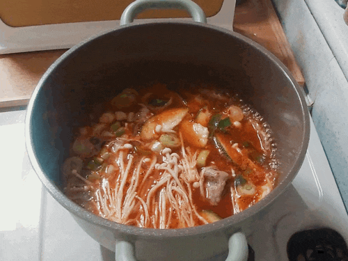  이마트 피코크 우삼겹 순두부찌개 밀키트 : emiya 맛이 좋구나