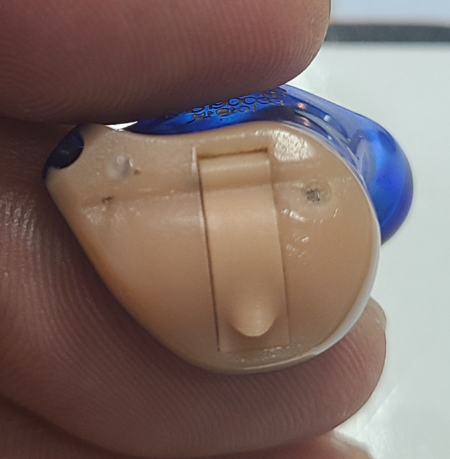  [미소청각센터] 보청기 손잡이 수리 방법 및 주의사항