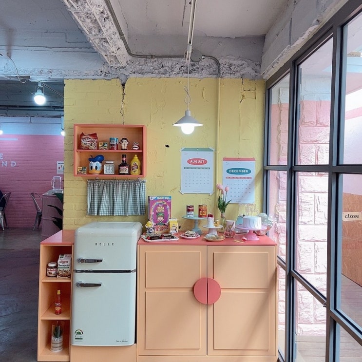  부산 전포카페거리 핑크감성 카페[LOVESOME 러브썸]