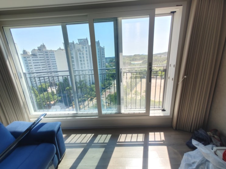 마송 이편한세상 아파트 열차단썬팅 해빛차단썬팅 단열필름지 시공 김포 건물 유리창문 썬팅