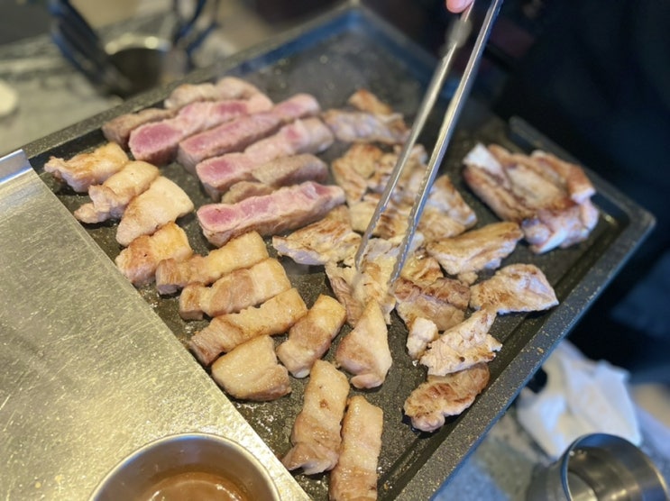  호평동 삼겹살맛집 “고기를사랑하는집 호평본점”구워주니까 편해 숯불초벌구이