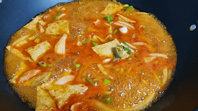  마켓컬리 상품 금미옥 쌀 떡볶이 이마트 트레이더스 웍팬과 함께