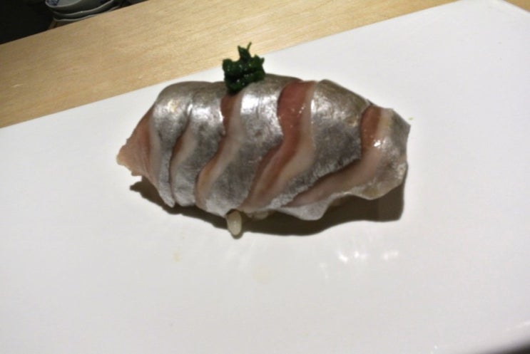 제철 생선으로 고급지게 즐기는 잠실 오마카세 석촌호수 맛집 스시다원