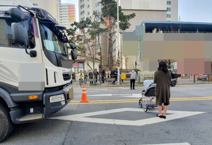 어린이보호구역·횡단보도에서 교통법규 위반하면? 보험료 오른다 어린이보호구역·횡단보도에서 교통법규 위반하면? 보험료 오른다