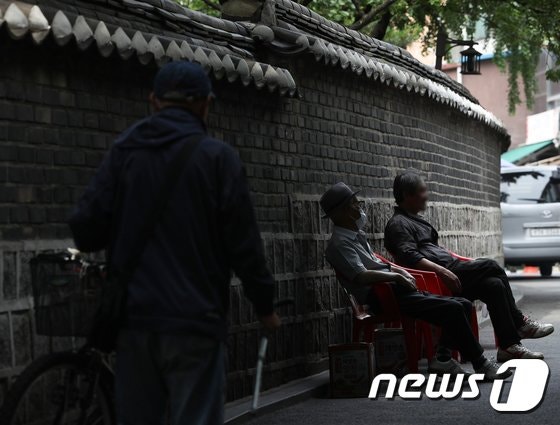 묶고 때리고 가두고…끊이지 않는 '노인학대' 고령화시대 민낯 묶고 때리고 가두고…끊이지 않는 '노인학대' 고령화시대 민낯
