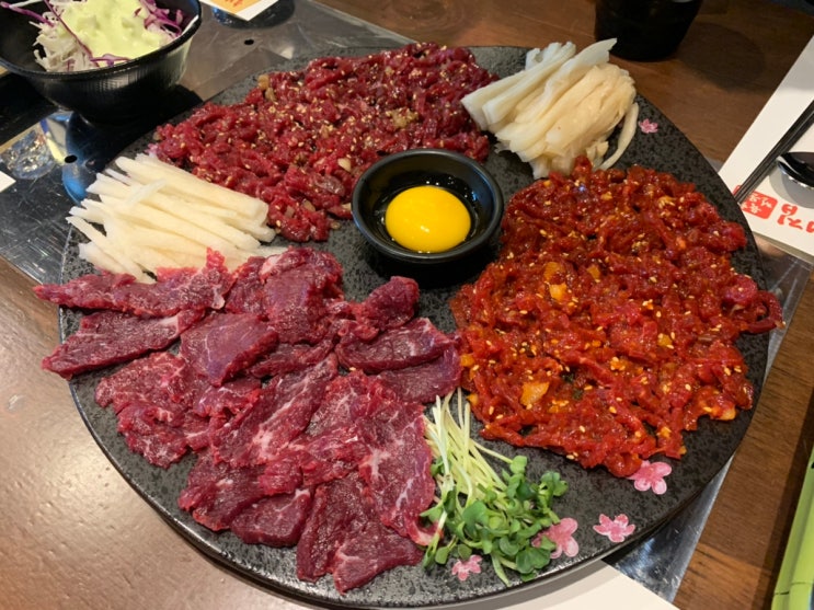  명촌 육회전문점 충남할매집에서 한잔 짠~