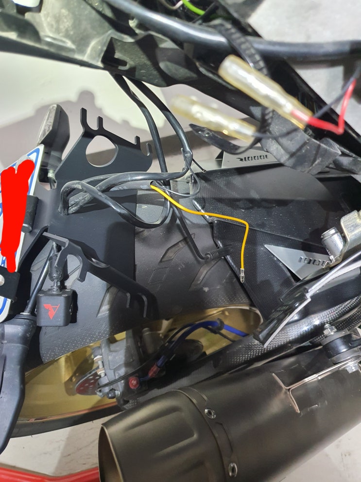  GSX-R1000R 2018 - 휀다리스 변경
