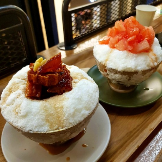  고터 사계절 빙수 맛집 | 담장옆에국화꽃 | 고속터미널 카페 추천