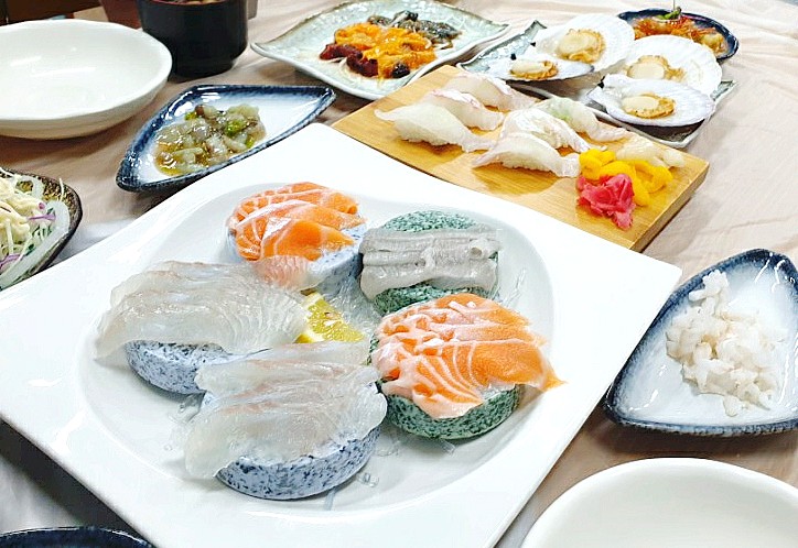  청주 횟집 오창 정치망 직접잡아 바로 뜬 회 우럭 수산물 가득