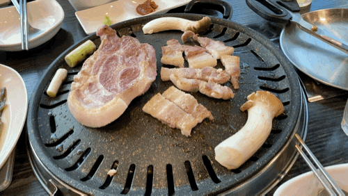  이가네흑돼지, 수지 삼겹살 맛집! 삼겹살과 소주는 완벽한 찰떡궁합