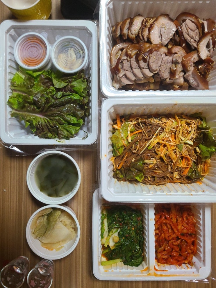  찐족발보쌈 배달 후기 군자역 아차산역 족발 찐행복