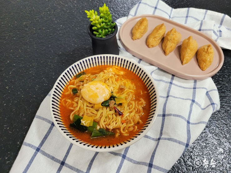 라면 2개 물양 왕뚜껑 봉지면 푸짐하게 점심메뉴 추천