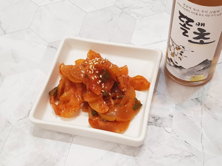  자연발효식초 추천  입맛도는 새콤한 참외장아찌 만드는법