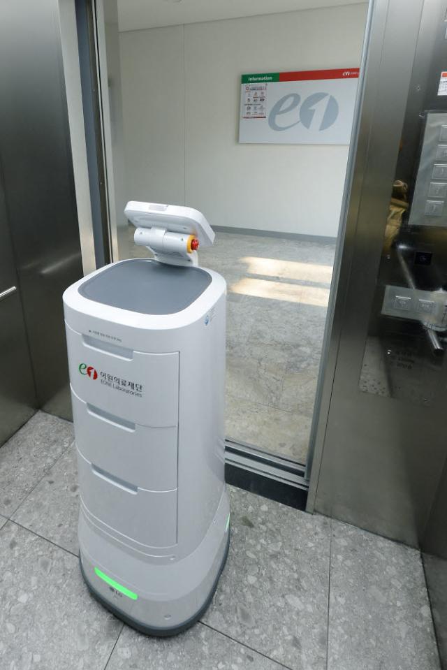  인공지능(AI) 로봇 연동 시스템 개발 '붐'