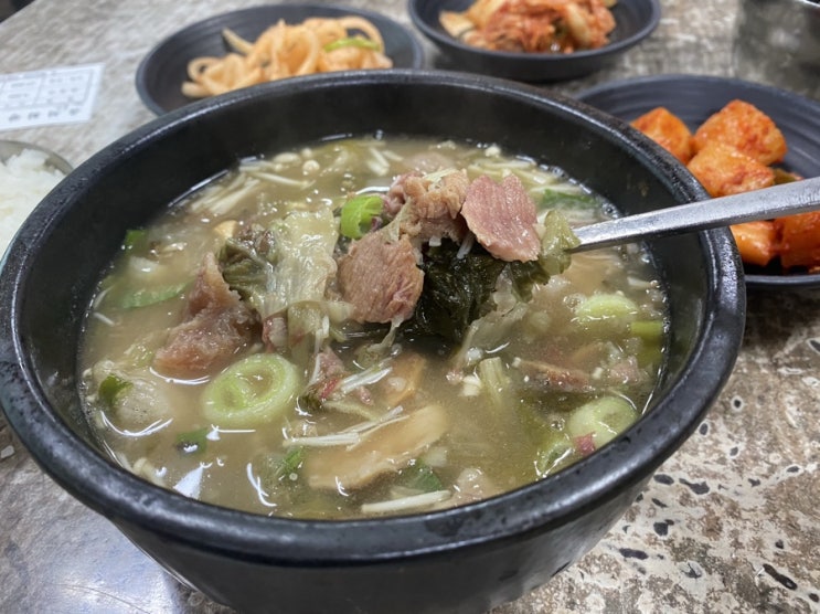  살코기가 듬뿍 들어간 선지해장국 맛집 <수원 유치회관>