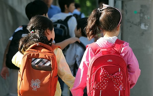 40대 이하, 30년 뒤 '연금 파탄' 위험 ↑ 40대 이하, 30년 뒤 '연금 파탄' 위험 ↑