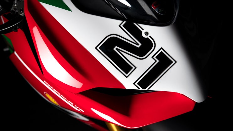  두카티 파니갈레 V2 '트로이 베일리스' 우승 20주년 기념 / Panigale V2 'Bayliss' 1st Championship 20th Anniversary