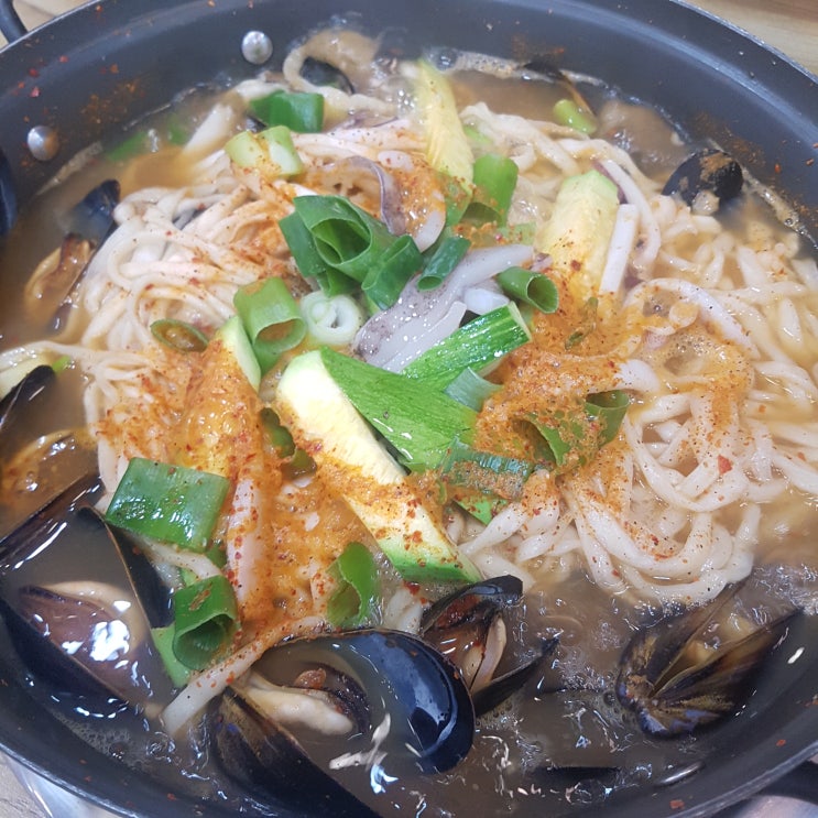  강촌 맛집 강촌찐해물칼국수 에서 해장하자